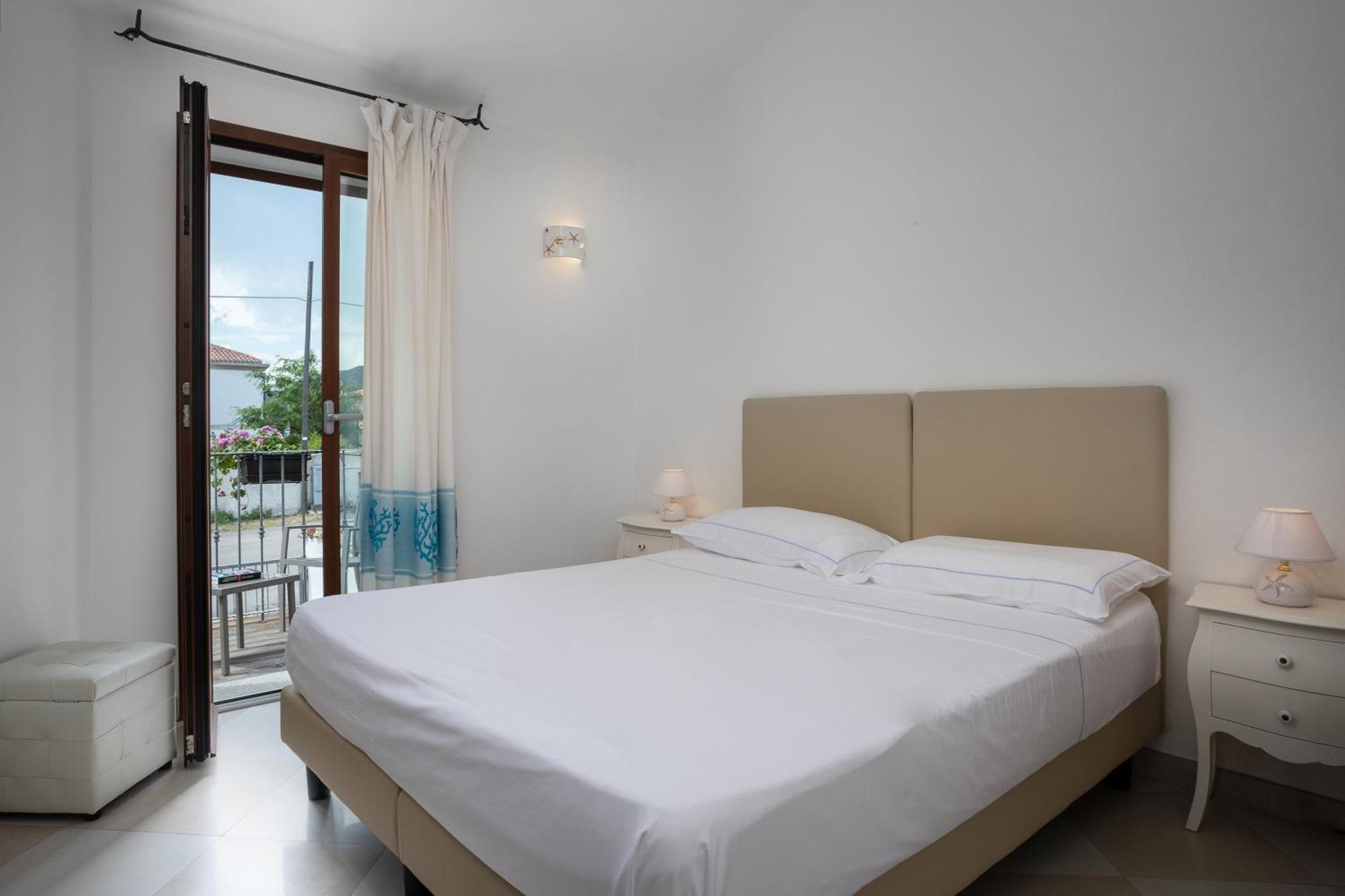 The Square Depandance Bed and Breakfast Cannigione Εξωτερικό φωτογραφία